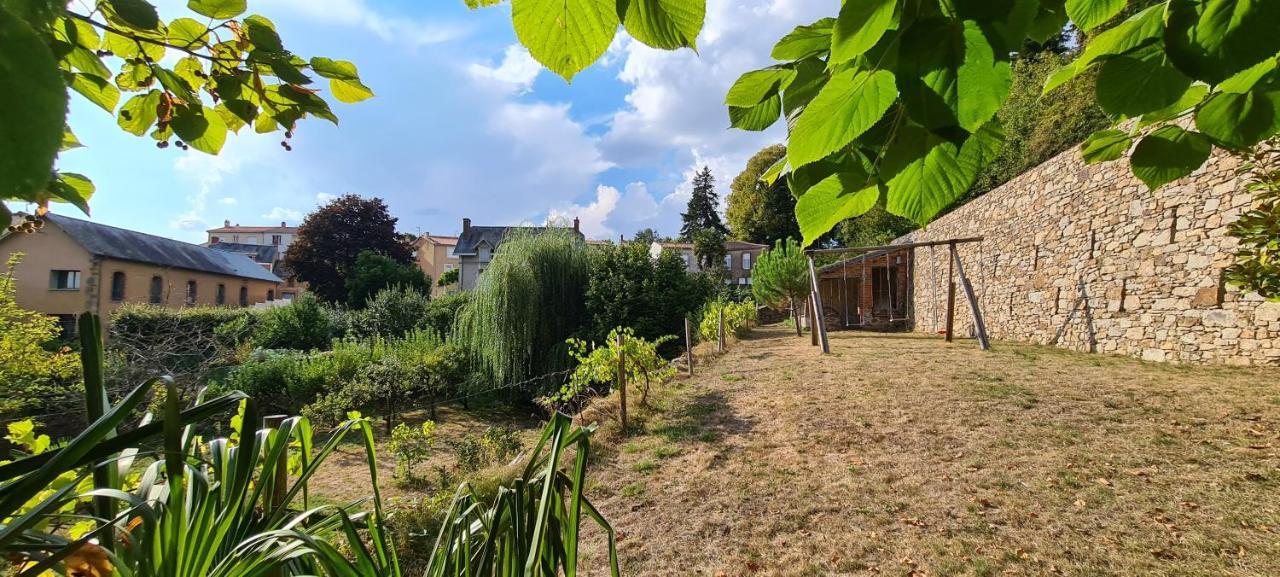Les Hauts de St Jacques maison d'exception 300m2, jardin arboré 2000m2 Pouzauges Extérieur photo